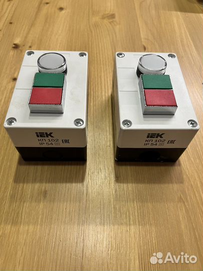 Кнопочный пост, выключатель