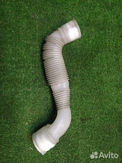 Патрубок Audi Q3 8UB cczc 2013