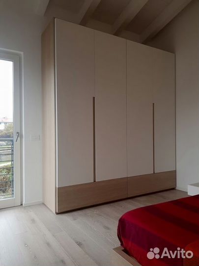 Шкаф распашной