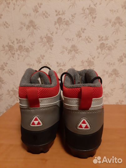 Лыжные ботинки fischer 37
