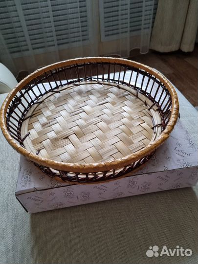 Сухарница, фруктовница