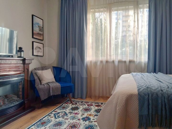 2-к. квартира, 42 м², 1/12 эт.