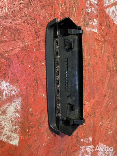 Стоп сигнал салонный Nissan Note 12