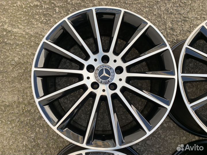 Оригинал разноширокие Mercedes AMG R19 W205