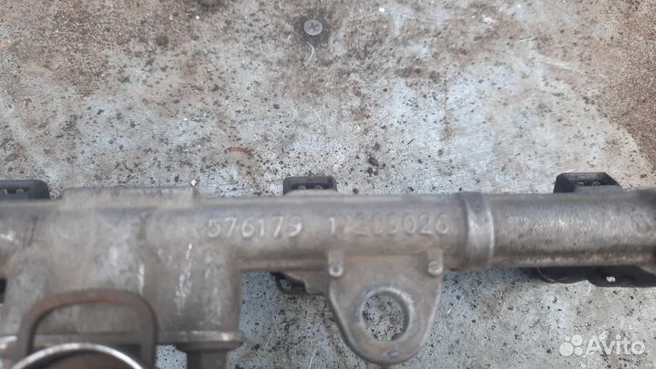 Рейка топливная (рампа) Geely MK