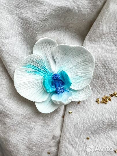 Брошь ручной работы 