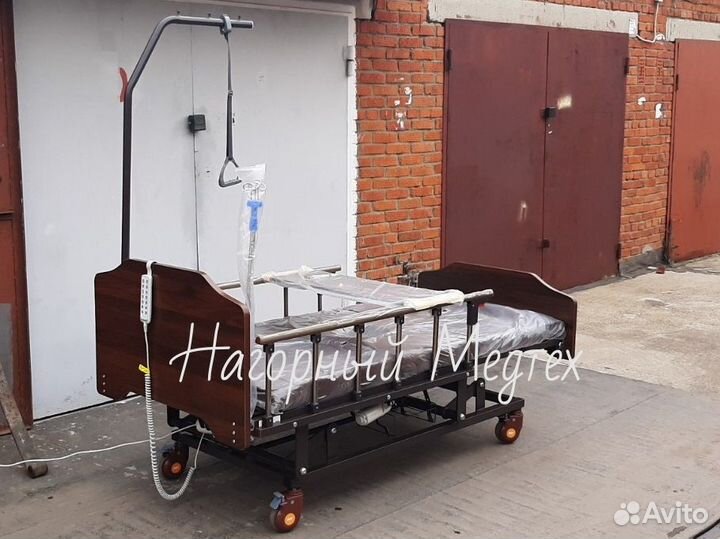 Медицинская кровать для лежачих больных Met Realta