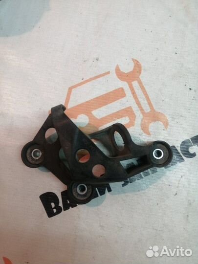 Кронштейн троса кпп Skoda Fabia