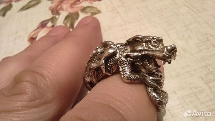 Дракон кольцо