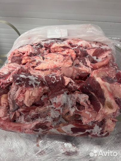 Мясная обрезь для собак говяжья