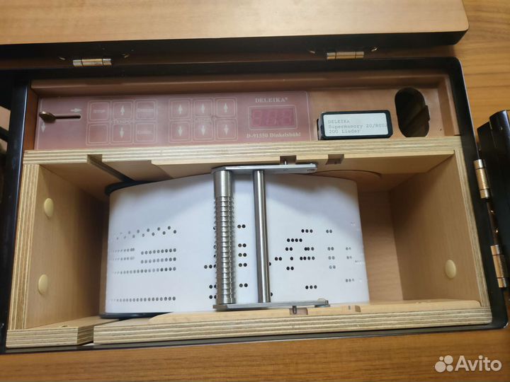 Шарманка/мини-орган Deleika (D-91550-dinkelsruhl)