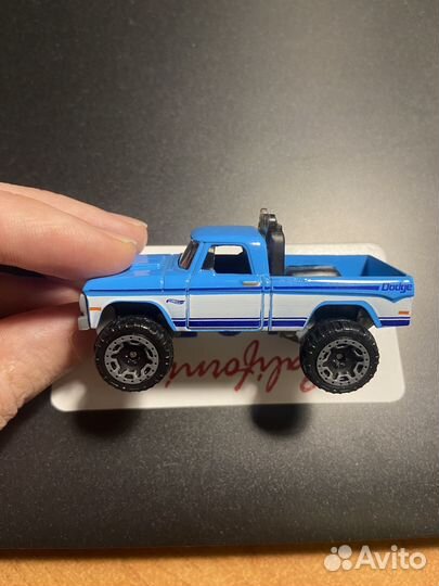 70 Dodge Power Wagon от Hot wheels