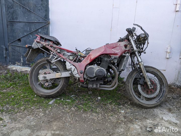 Suzuki RF 400