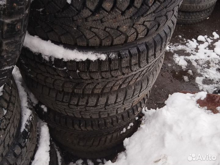 Dunlop SP Snow 99 205/60 R15 и 205/60 R15