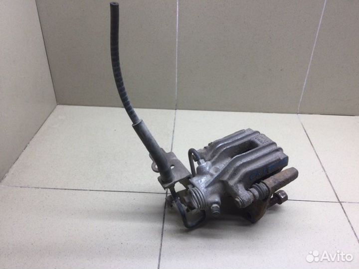 Суппорт тормозной задний задний правый Volkswagen