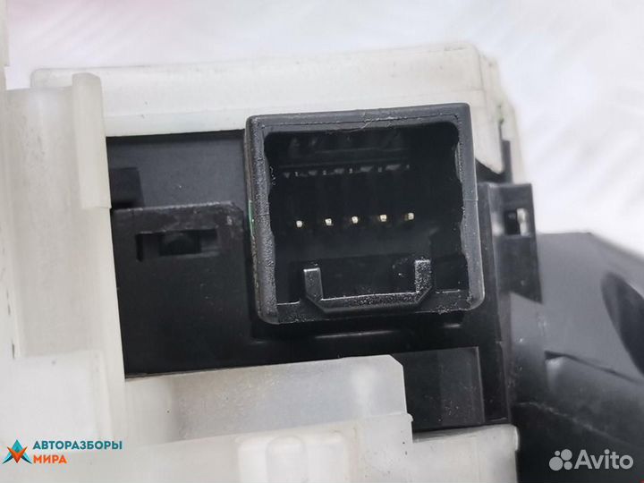 Переключатель подрулевой (стрекоза) Mitsubishi 4