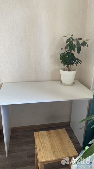 Стол письменный компьютерный белый, 100х75х55 см