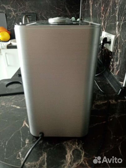 Увлажнитель Bork H701