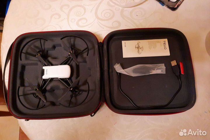 Квадрокоптер DJI Tello