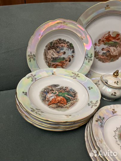 Часть столового сеовиза Мадонна