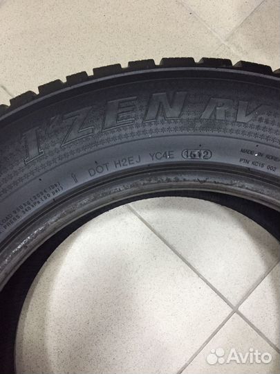 Kumho I'Zen RV Asymmetric 225/65 R17 106H