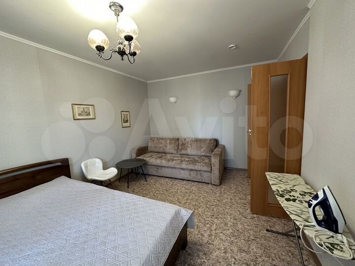 2-к. квартира, 64 м², 2/17 эт.