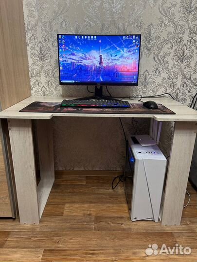 Компьютерный стол новый на заказ