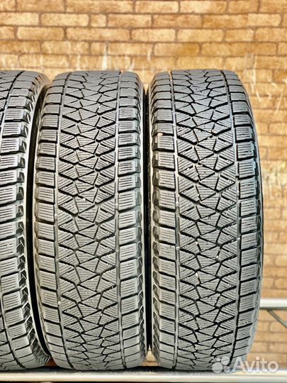 Bridgestone Blizzak DM-V2 225/65 R17