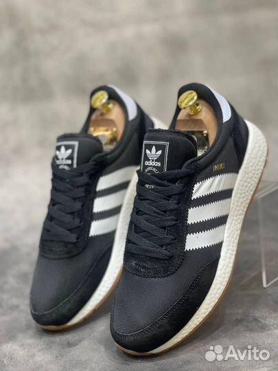 Кроссовки Adidas iniki 43 размер