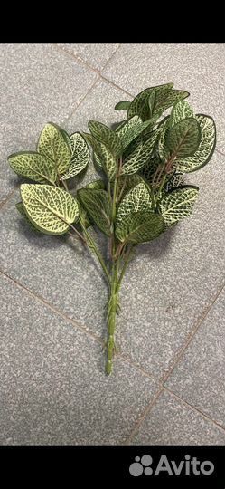 Искусственные цветы, зелень