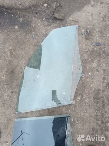 Стекло передней правой двери Fiat Albea