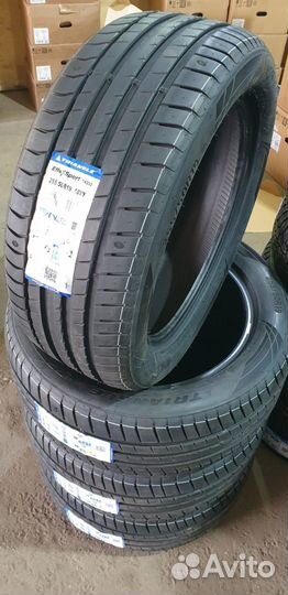 Triangle EffeXSport TH202 215/55 R17 94Y