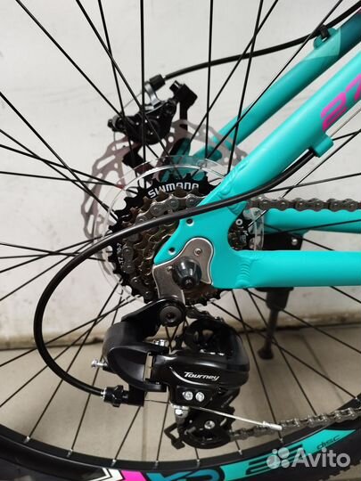 Велосипед Stels Miss 7500 MD 27.5 (2023)