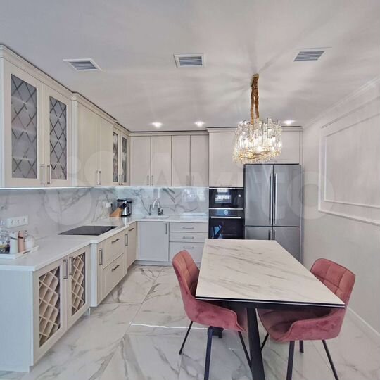 4-к. квартира, 117 м², 9/31 эт.