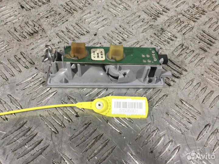 Фонарь салона (плафон) BMW 5-Series M57N (306D2)