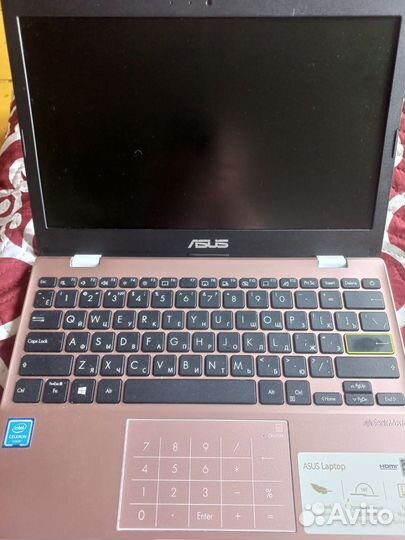 Ноутбук asus