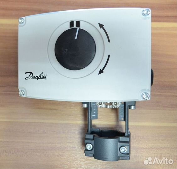 AMV 438 SU Danfoss 082H0122