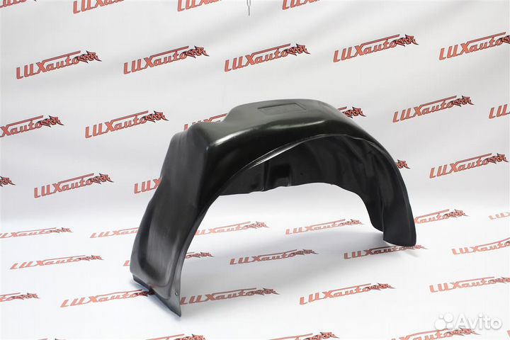 Подкрылки задние Mitsubishi Pajero 4