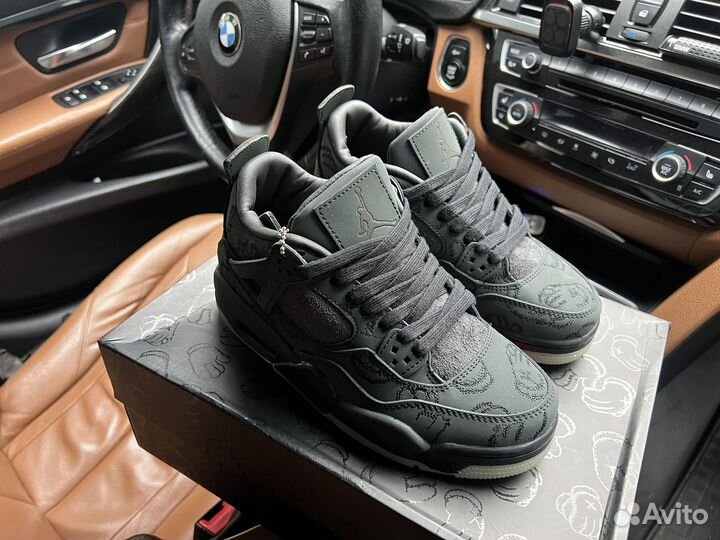 Кроссовки Nike Air Jordan 4 Kaws