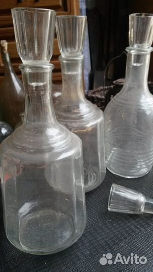Старинный графин
