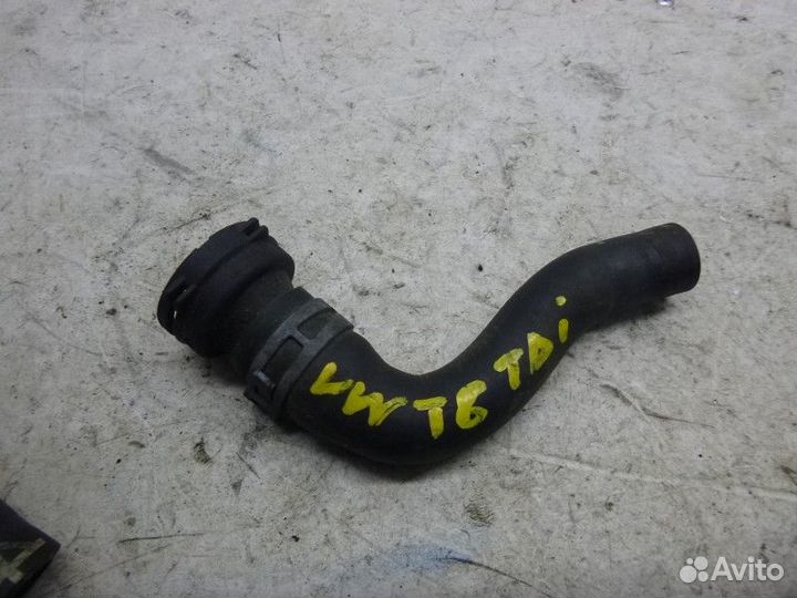 Патрубок системы охлаждения Volkswagen transporter