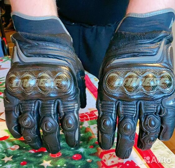 Мото перчатки dainese