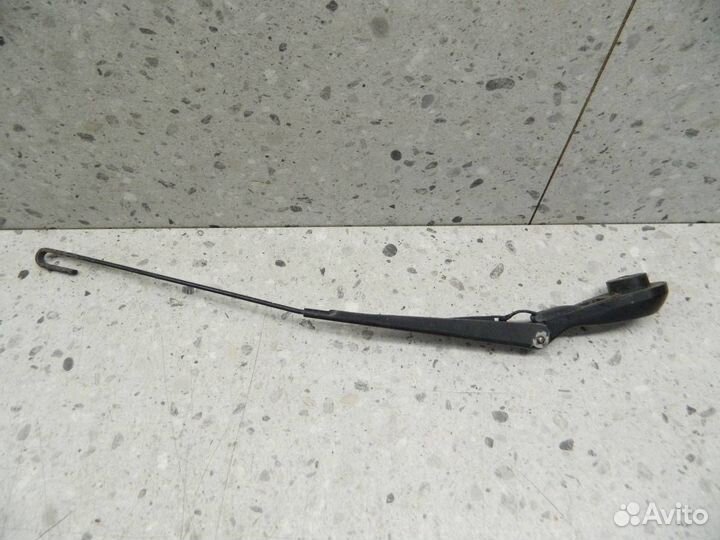 Поводок стеклоочистителя передний левый BMW 7-Seri