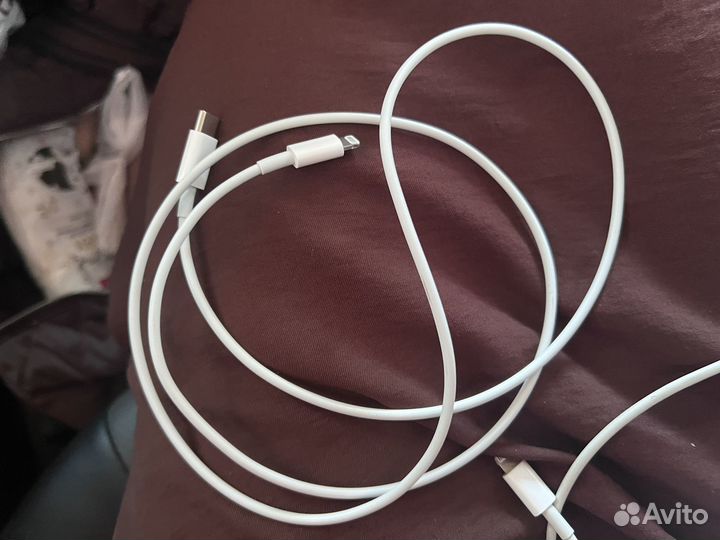 Оригинальная зарядка на iPhone 13