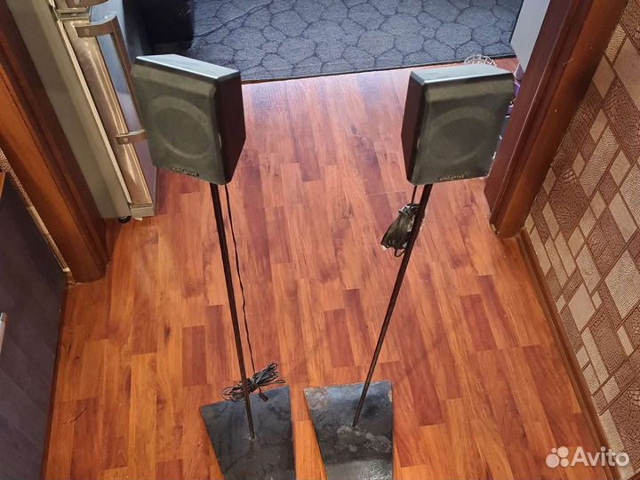 Стойки для акустики