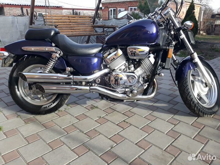 Honda magna VF750C