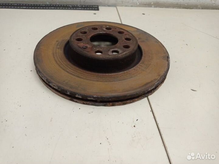 Диск тормозной передний Volkswagen Passat B7 caxa