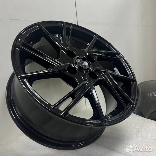 Литые диски R15 4/100 Wheels Up Up115 New Black