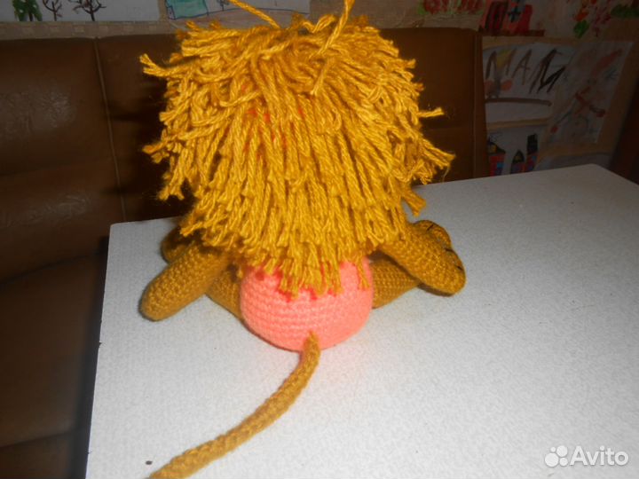 Вязаный львенок