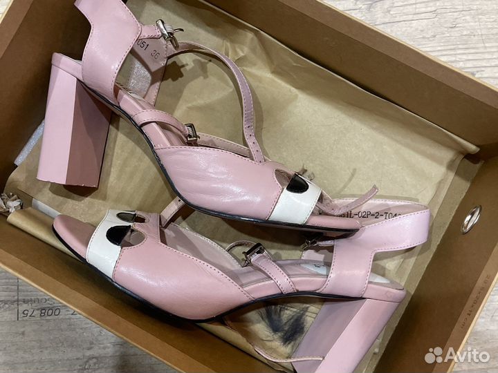 Продам большой мешок вещей на женщину